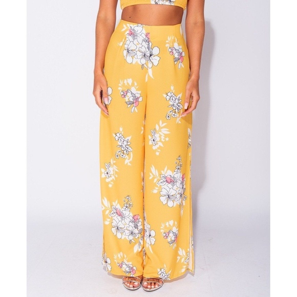 Yellow Tropical Floral Print Crop Top & Pants Set - Picture 5 of 10